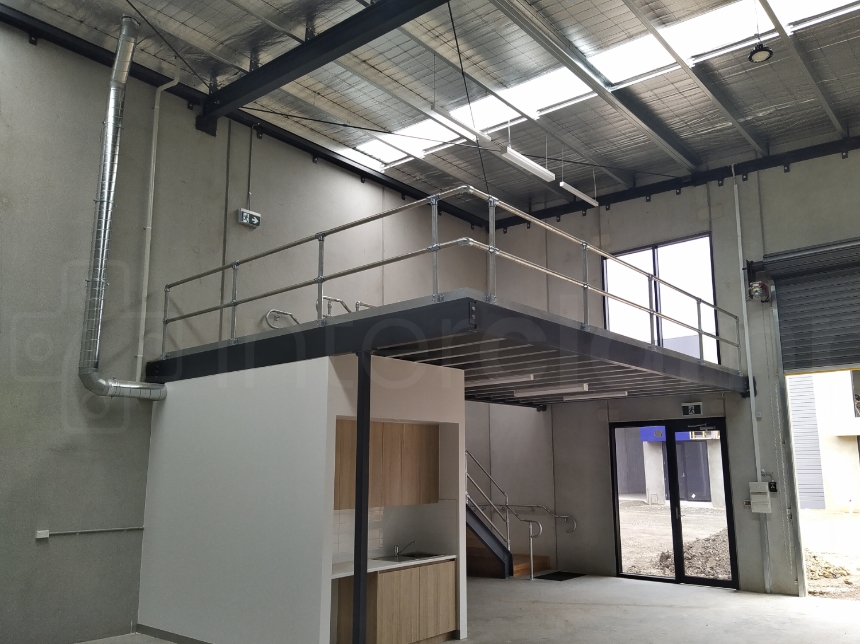 Mezzanine Key Clamp Balustrade Installation